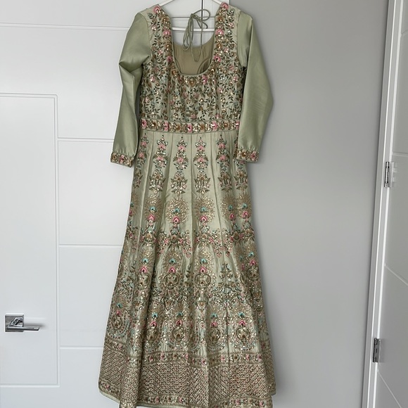 Indian long Anarakali dress - Picture 4 of 4